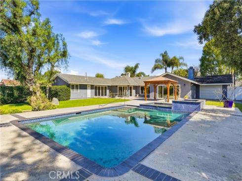 1062  El Camino  , Santa Ana, CA