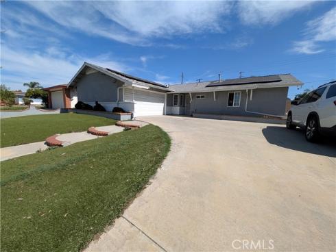 1019 S Shawnee   Drive, Santa Ana, CA