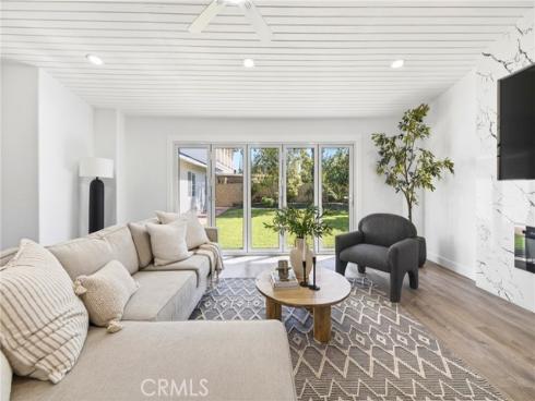 1626 E 15th  , Santa Ana, CA