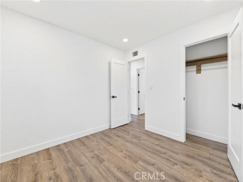 1626 E 15th  , Santa Ana, CA