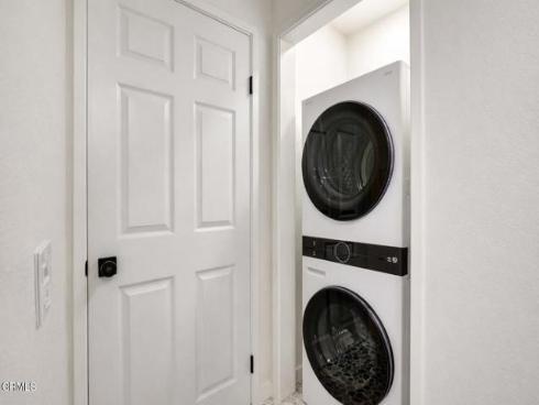 3665 S Bear  J  Street, Santa Ana, CA