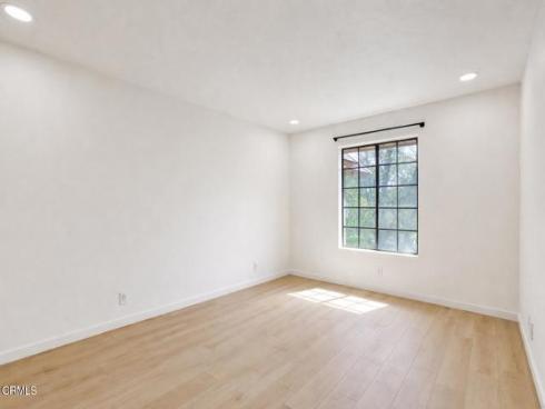 3665 S Bear  J  Street, Santa Ana, CA