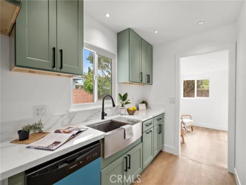 1410 W Camden   Place, Santa Ana, CA