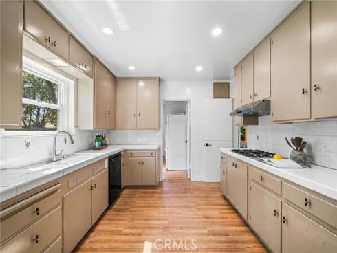 2314  Oakmont   Avenue, Santa Ana, CA