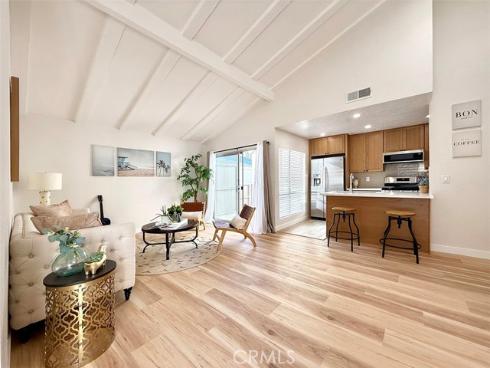 2720 W Segerstrom  D , Santa Ana, CA