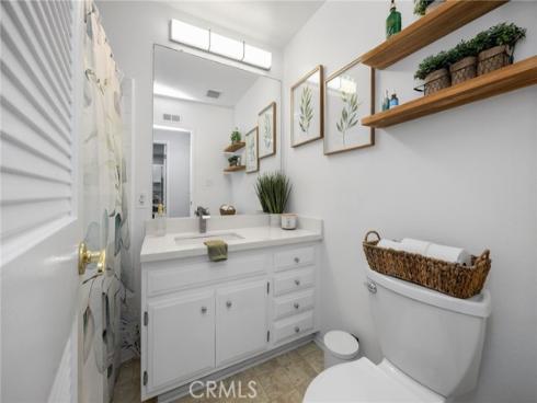 3050 S Bristol #6E, Santa Ana, CA