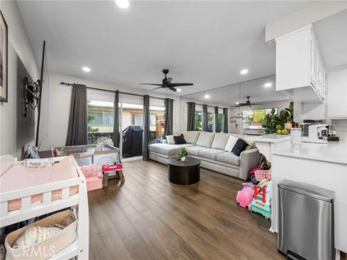 3050 S Bristol #6E, Santa Ana, CA