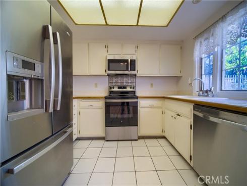 2005 W West Wind  , Santa Ana, CA