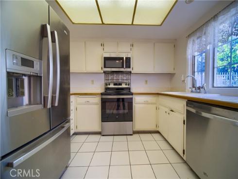 2005 W West Wind  , Santa Ana, CA