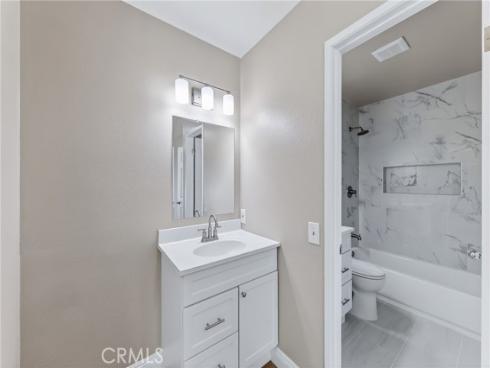 241 W Alton  B  Avenue, Santa Ana, CA