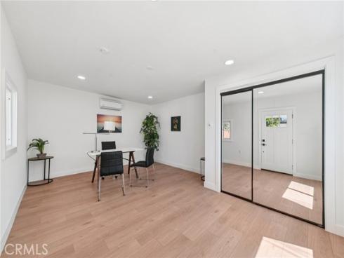 1205  English  , Santa Ana, CA