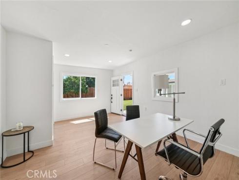 1205  English  , Santa Ana, CA