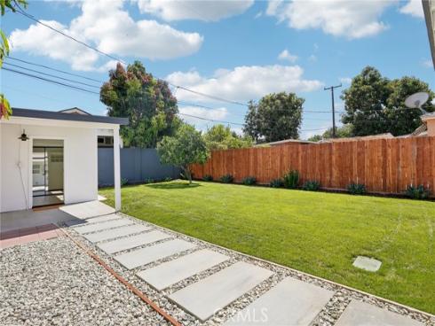 1205  English  , Santa Ana, CA