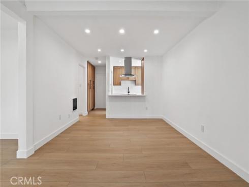 1030 W Macarthur  90 , Santa Ana, CA