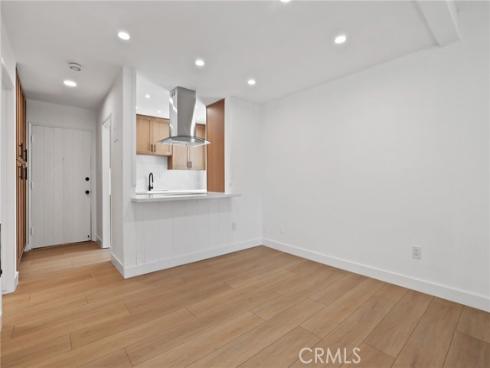 1030 W Macarthur  90 , Santa Ana, CA