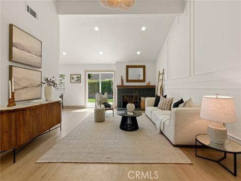 418 W Carol  , Santa Ana, CA