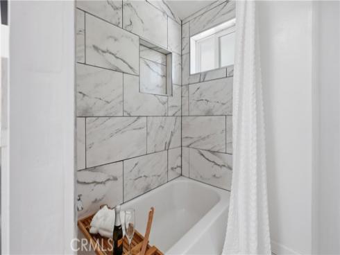 215 N Mcclay  , Santa Ana, CA