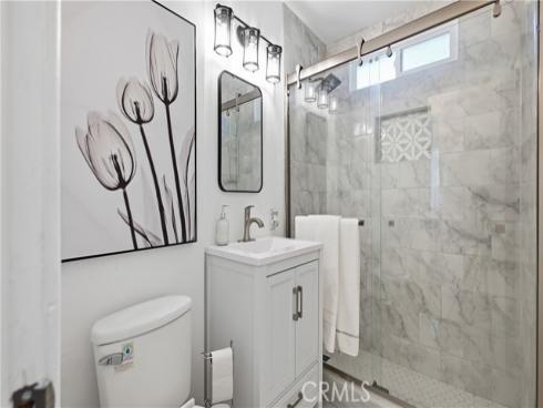 215 N Mcclay  , Santa Ana, CA