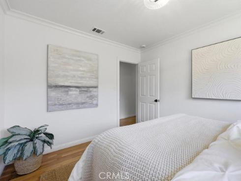 422 E 22nd  , Santa Ana, CA