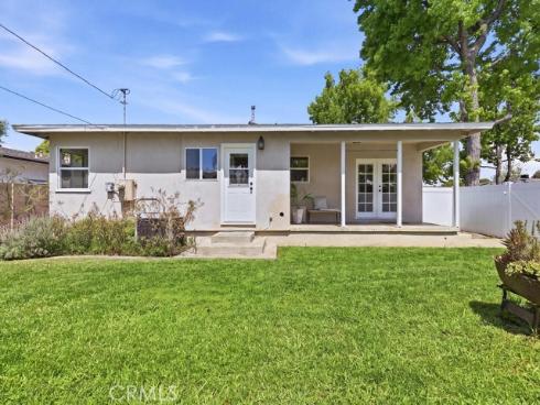 422 E 22nd  , Santa Ana, CA