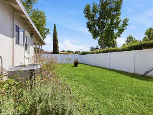 422 E 22nd  , Santa Ana, CA