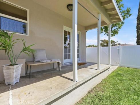 422 E 22nd  , Santa Ana, CA