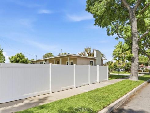 422 E 22nd  , Santa Ana, CA