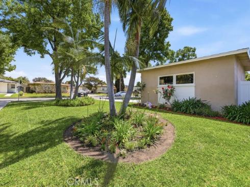 422 E 22nd  , Santa Ana, CA