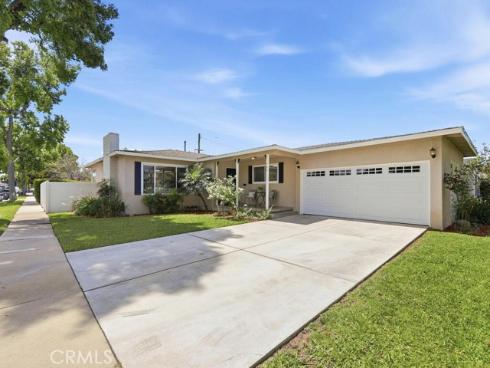 422 E 22nd  , Santa Ana, CA