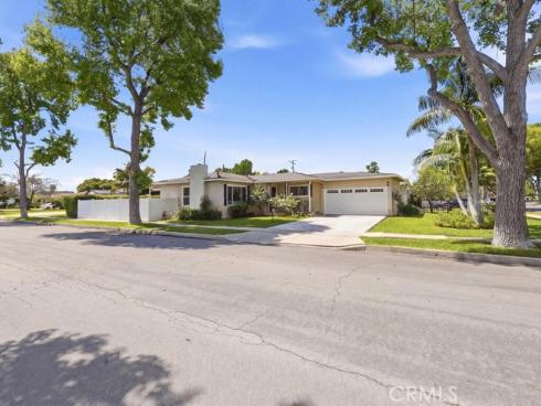 422 E 22nd  , Santa Ana, CA