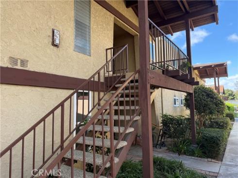 1010 W. Macarthur 40