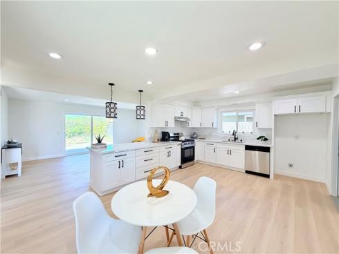 506 S Arapaho  , Santa Ana, CA