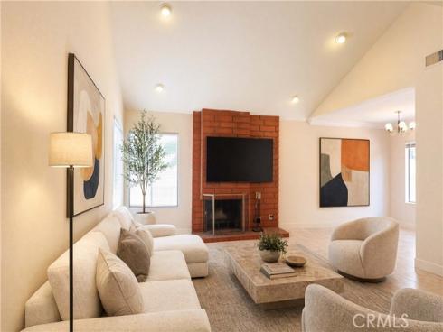 2533 S Townsend  , Santa Ana, CA