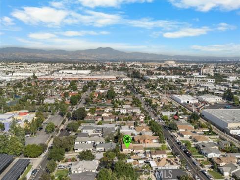 435 E Adams  , Santa Ana, CA