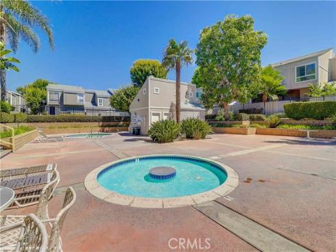 2910 S Greenville  H , Santa Ana, CA