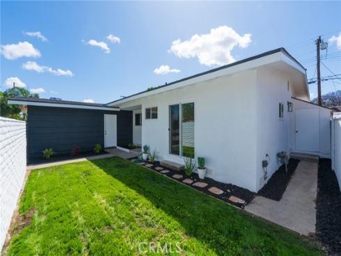 1018 N Wright  , Santa Ana, CA