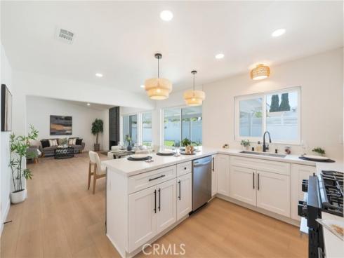 1018 N Wright  , Santa Ana, CA