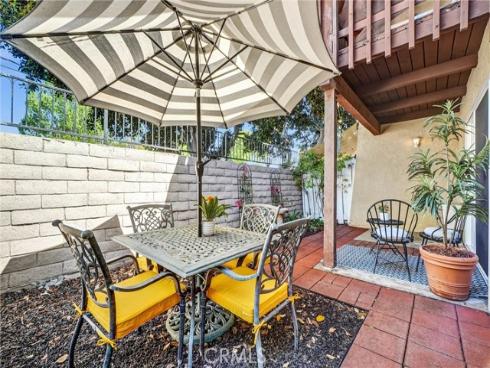 1000 W Macarthur  46 , Santa Ana, CA