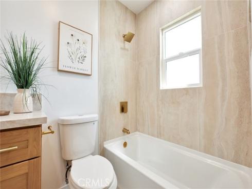 1822  Greenwood  , Santa Ana, CA