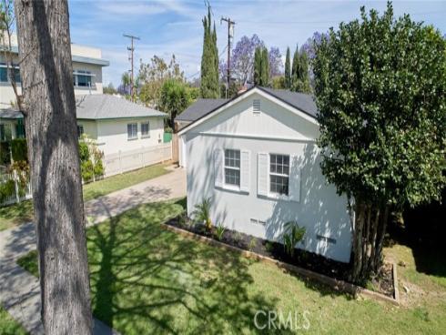 1823  Greenwood  , Santa Ana, CA