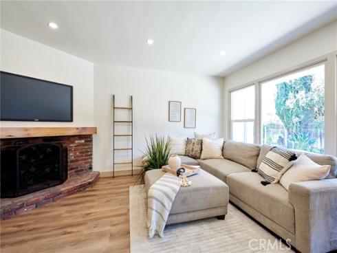 1823  Greenwood  , Santa Ana, CA