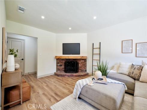 1823  Greenwood  , Santa Ana, CA