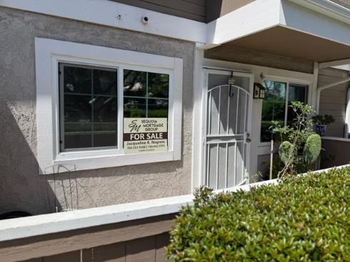 1507 S Raitt  82  Street, Santa Ana, CA