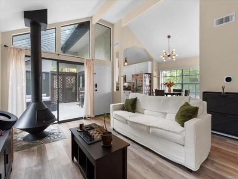 2524 W. Macarthur Boulevard A