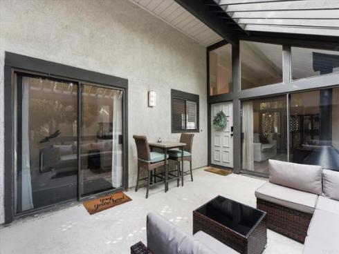 2524 W Macarthur  A  Boulevard, Santa Ana, CA