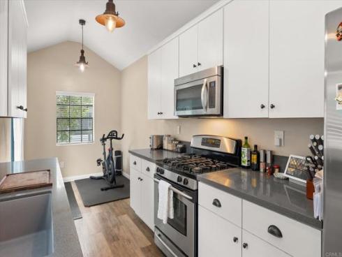 2524 W Macarthur  A  Boulevard, Santa Ana, CA