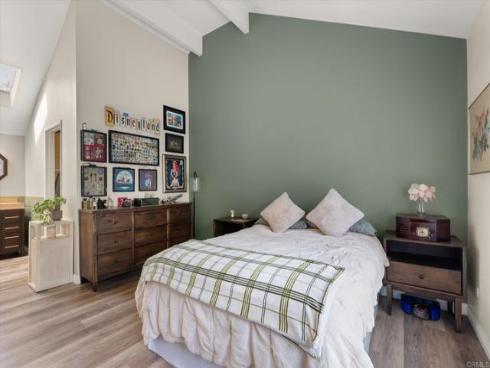 2524 W Macarthur  A  Boulevard, Santa Ana, CA