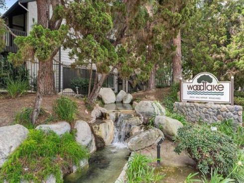 2524 W Macarthur  A  Boulevard, Santa Ana, CA