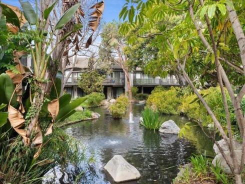 2524 W Macarthur  A  Boulevard, Santa Ana, CA