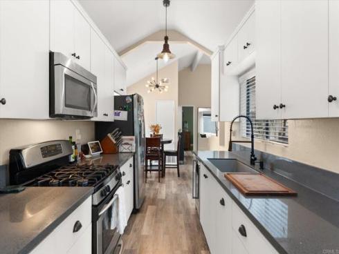 2524 W Macarthur  A  Boulevard, Santa Ana, CA